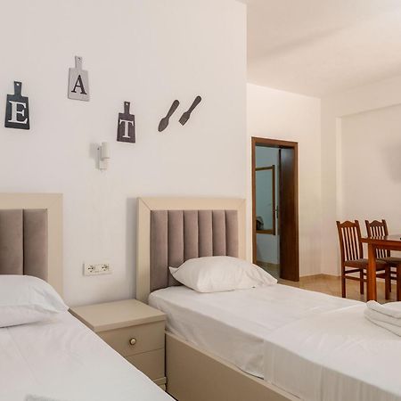 Cozy Apartments Downtown Ksamil Exterior foto