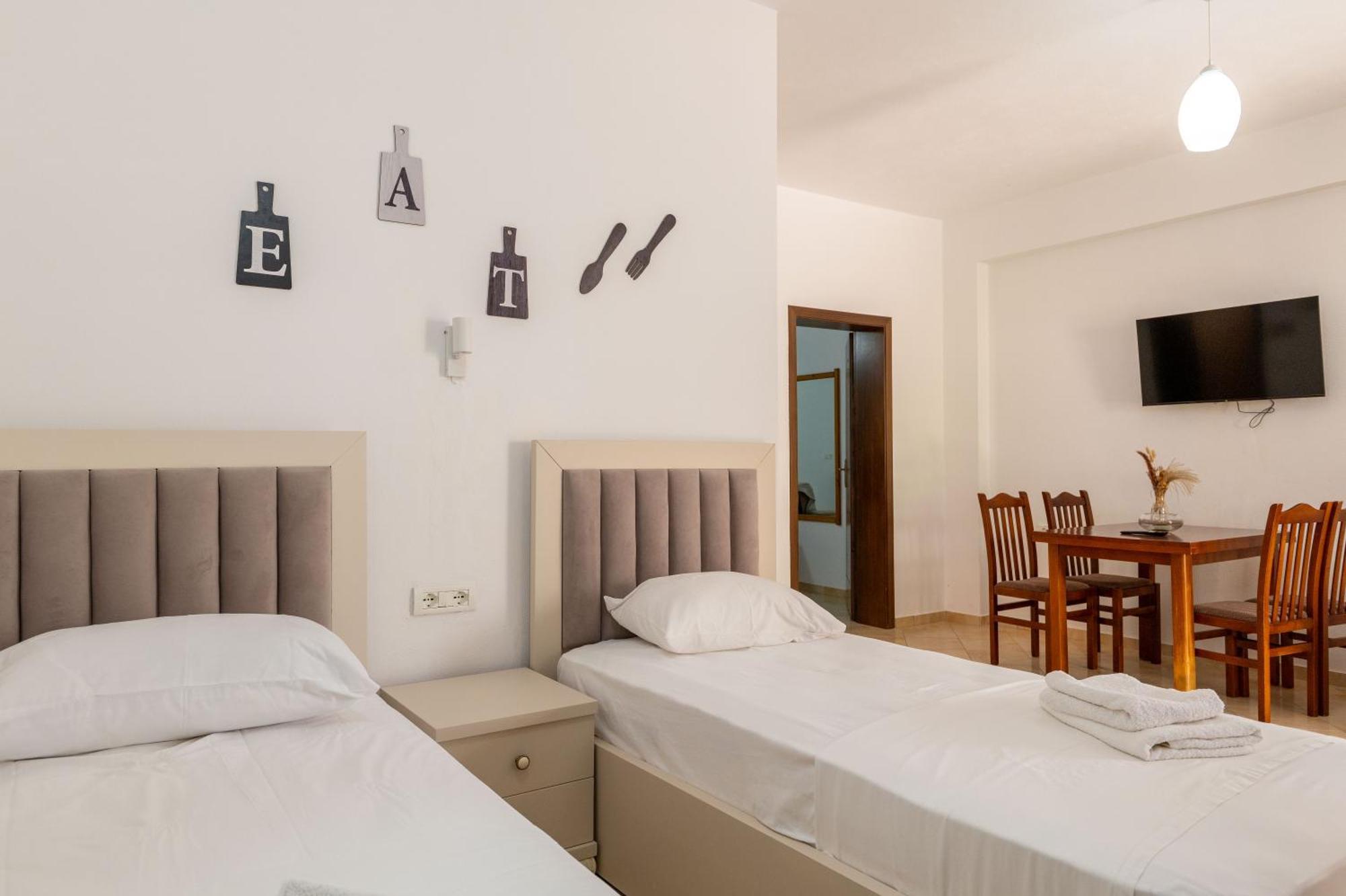 Cozy Apartments Downtown Ksamil Exterior foto
