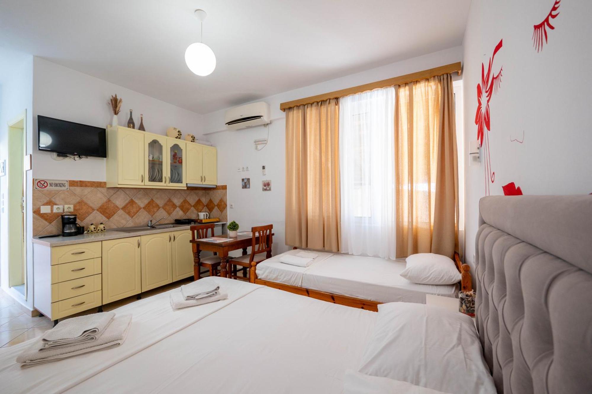 Cozy Apartments Downtown Ksamil Exterior foto