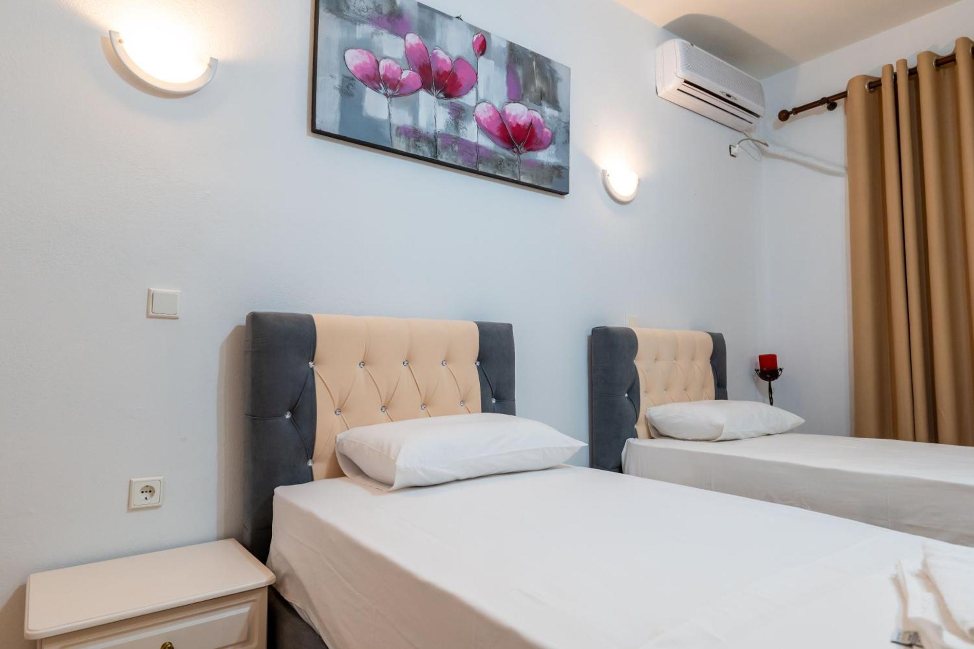 Cozy Apartments Downtown Ksamil Exterior foto